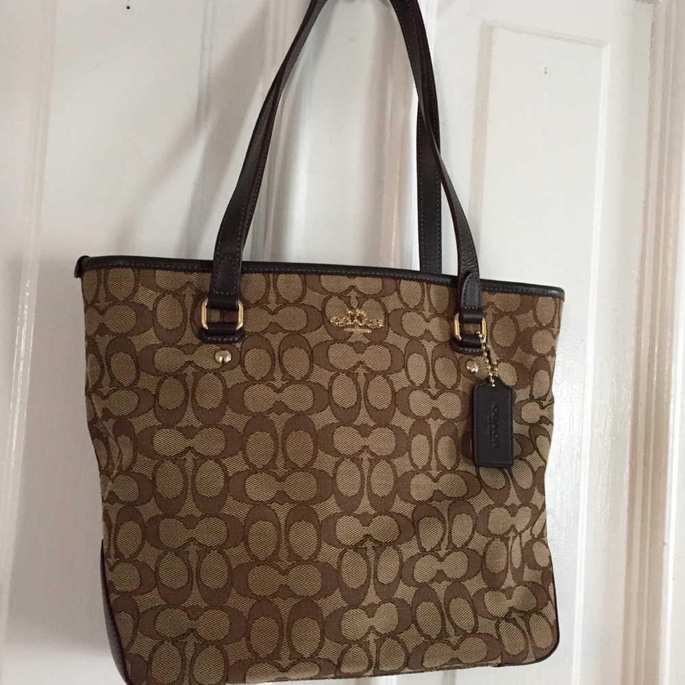 Coach Signature Zip Top Tote